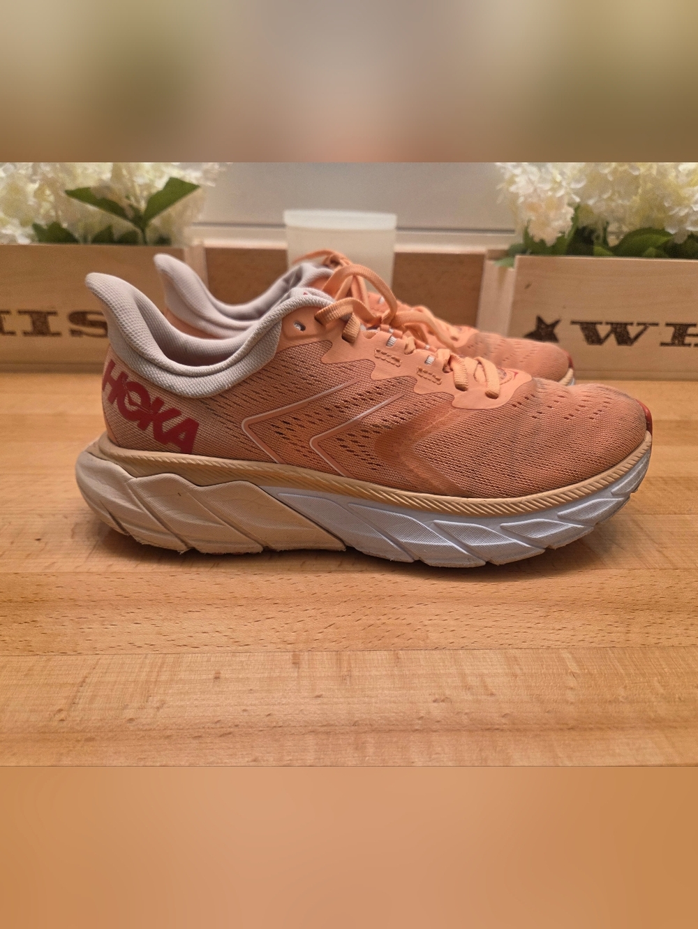 Hoka One One Arahi 5 Women's Running Shoes Coral Size 8.5